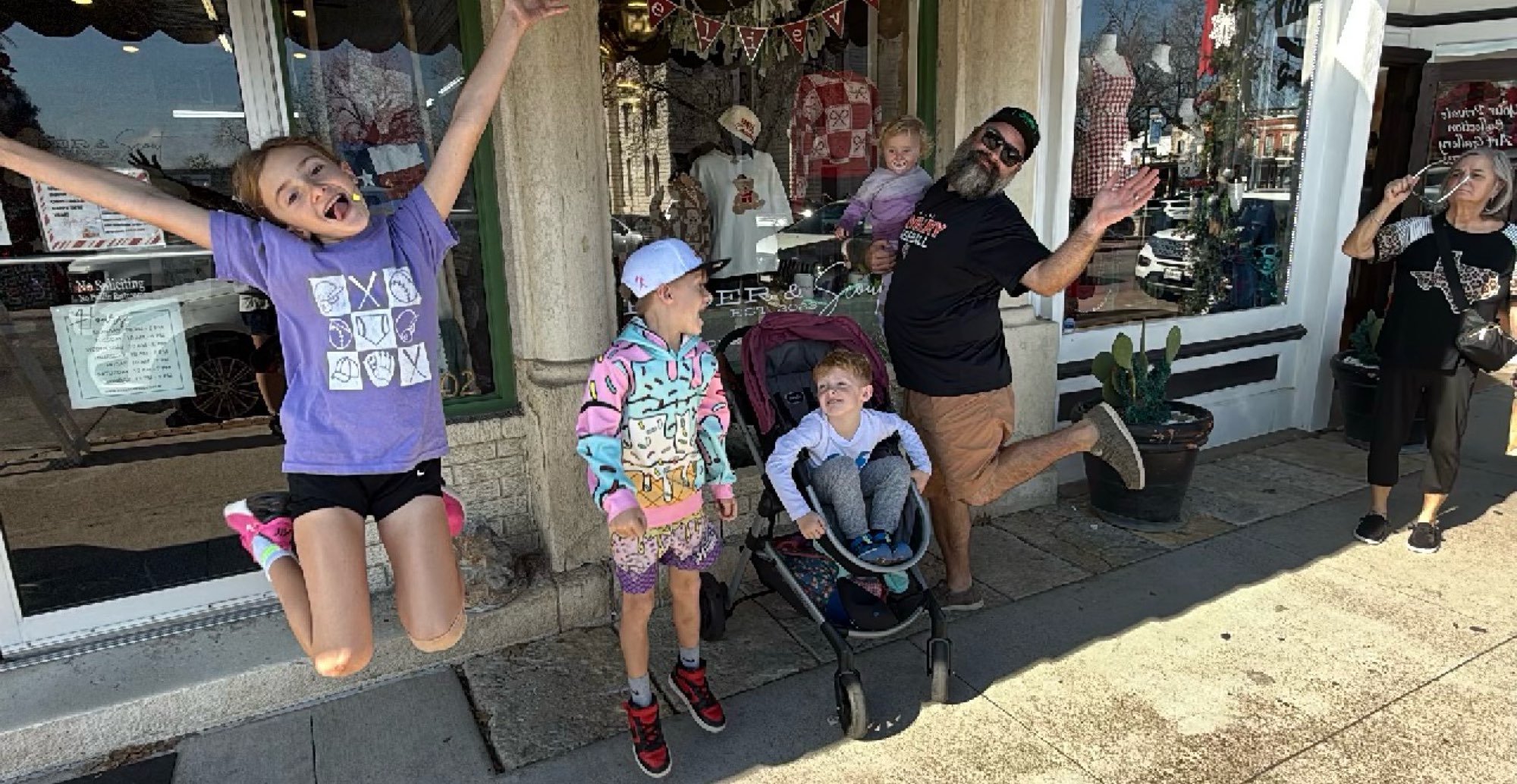 Granbury Ghost Tour scavenger hunt photos