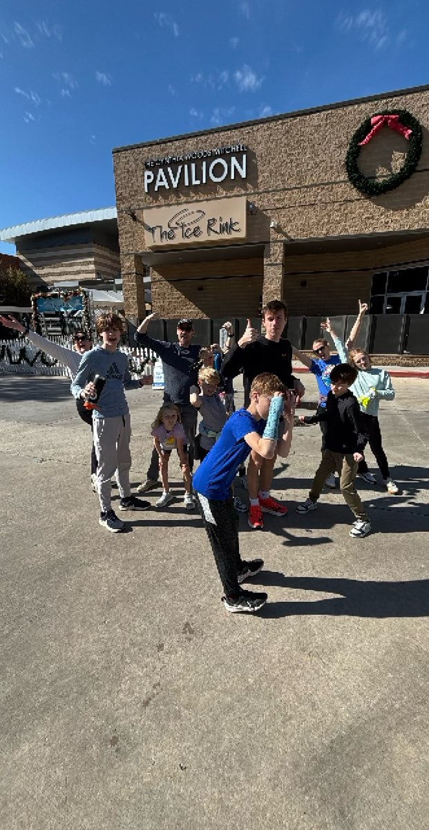 The Woodlands Downtown Scavenger Hunt scavenger hunt photos