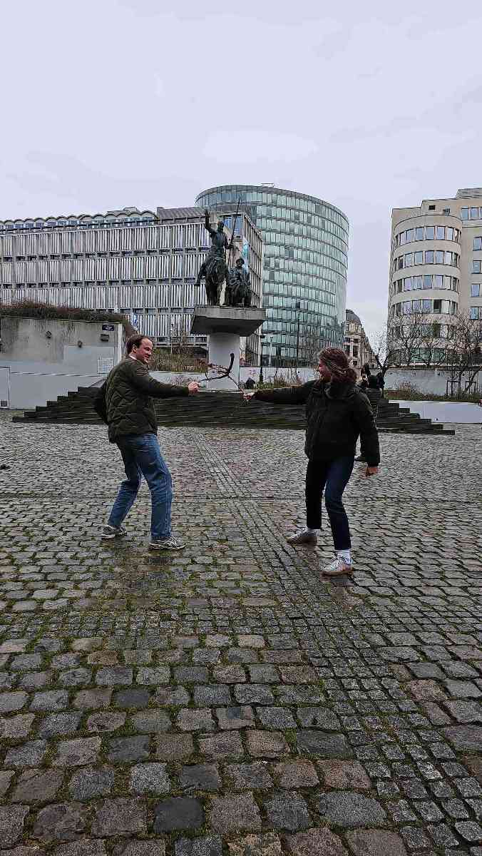 team building scavenger hunt