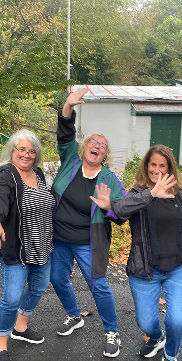 team building scavenger hunt