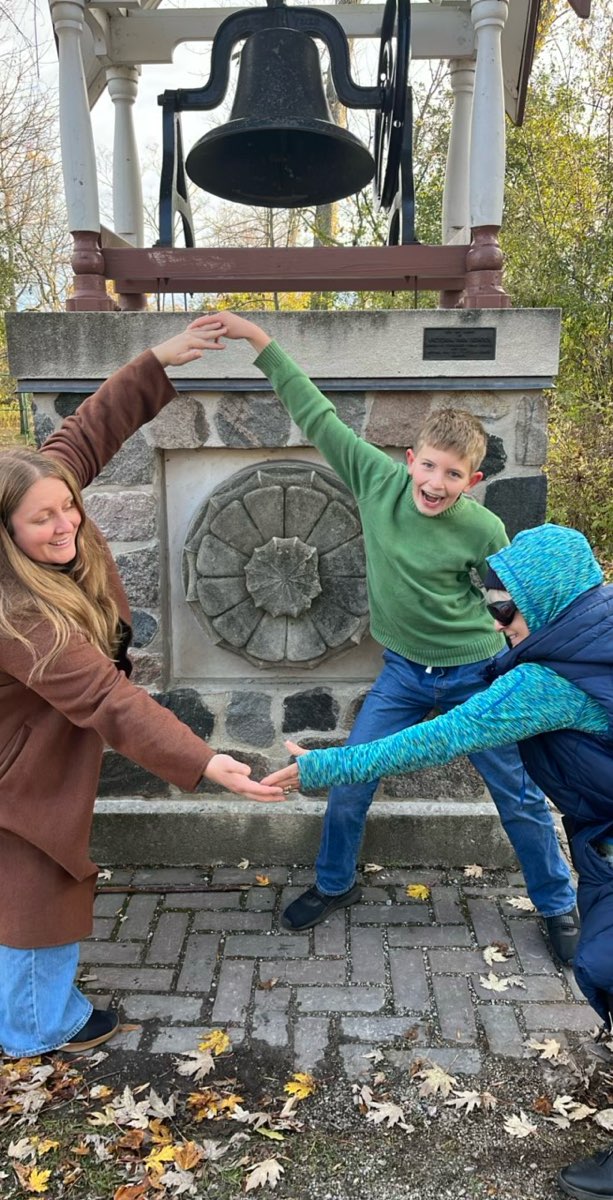 team building scavenger hunt