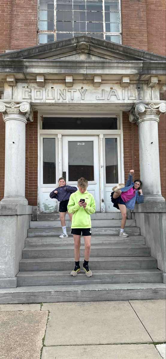 Bentonville Downtown Scavenger Hunt scavenger hunt photos