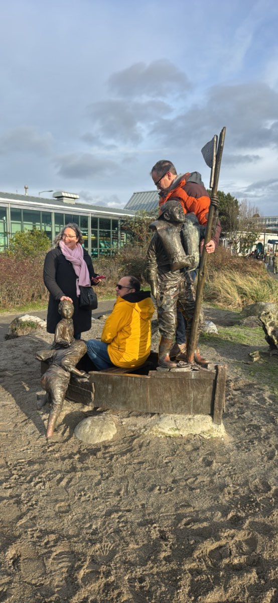 team building scavenger hunt