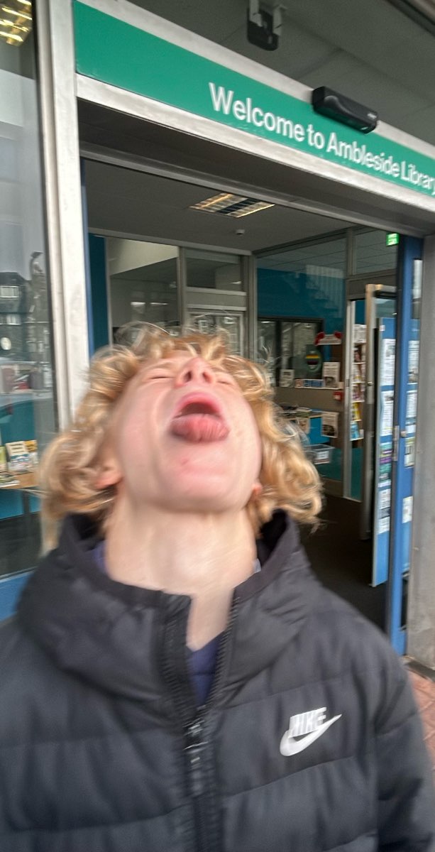 team building scavenger hunt