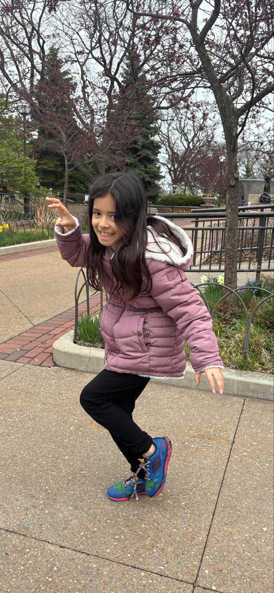 Chicago Bar Crawl scavenger hunt photos