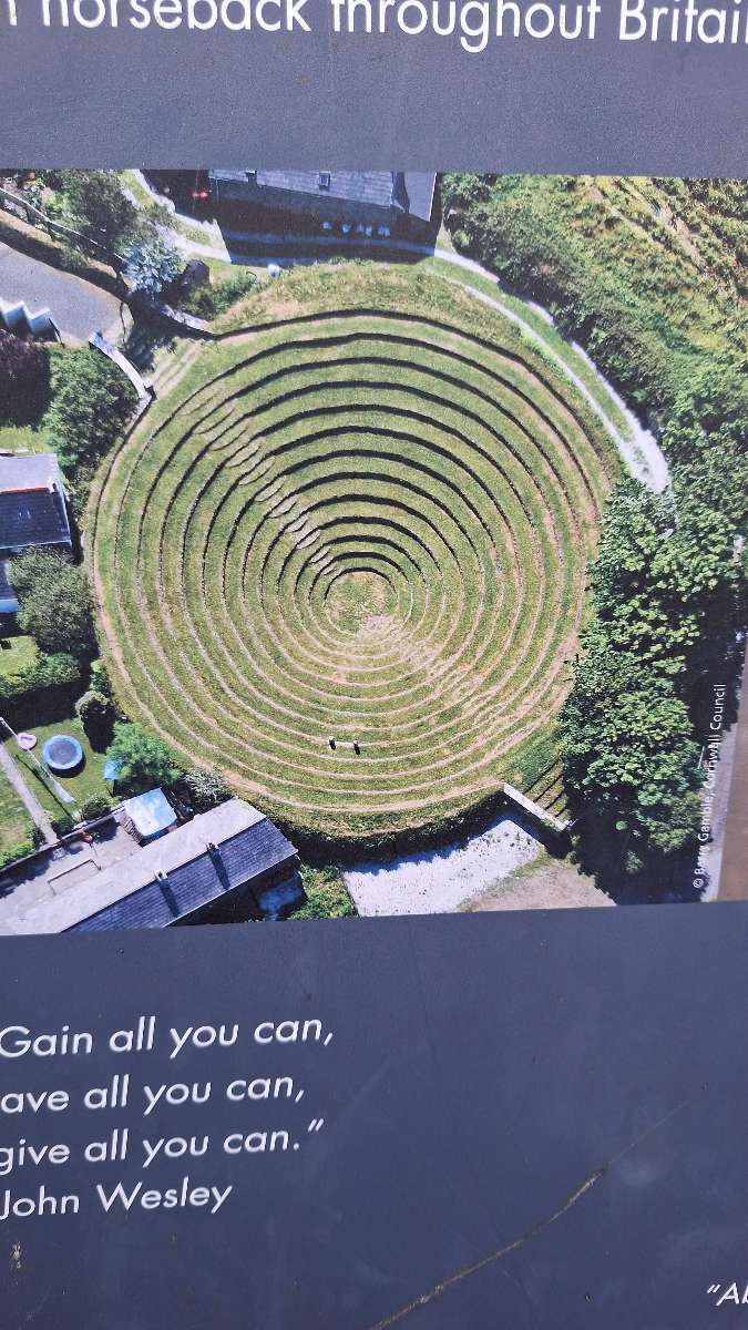 team building scavenger hunt