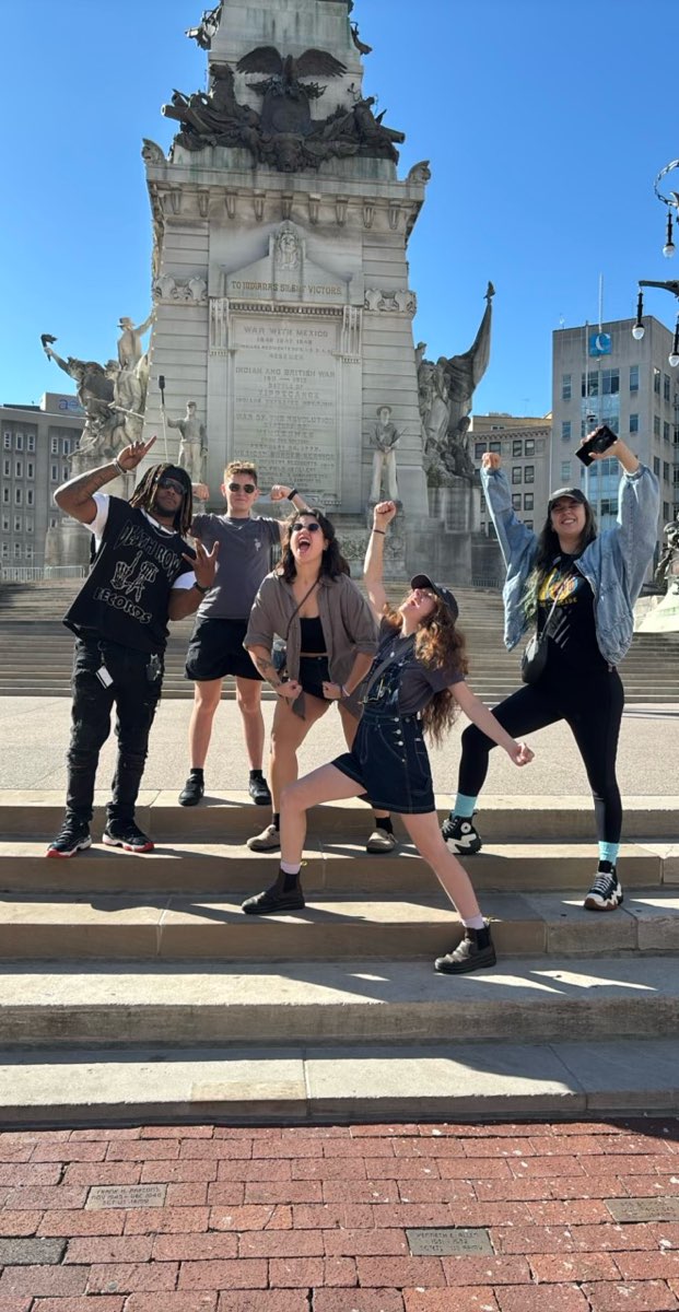 Fotky z lovu na{\rtf1\ansi\deff0{\fonttbl{\f0 Arial;}}\pard\fs24 Indianapolis Downtown Scavenger Hunt}