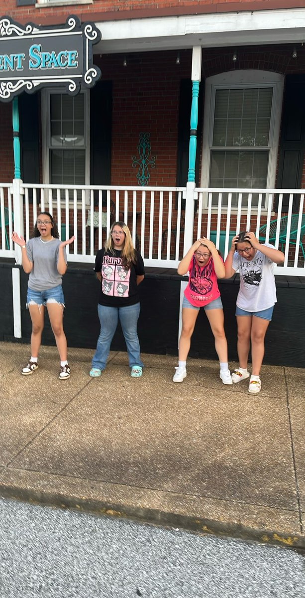 team building scavenger hunt