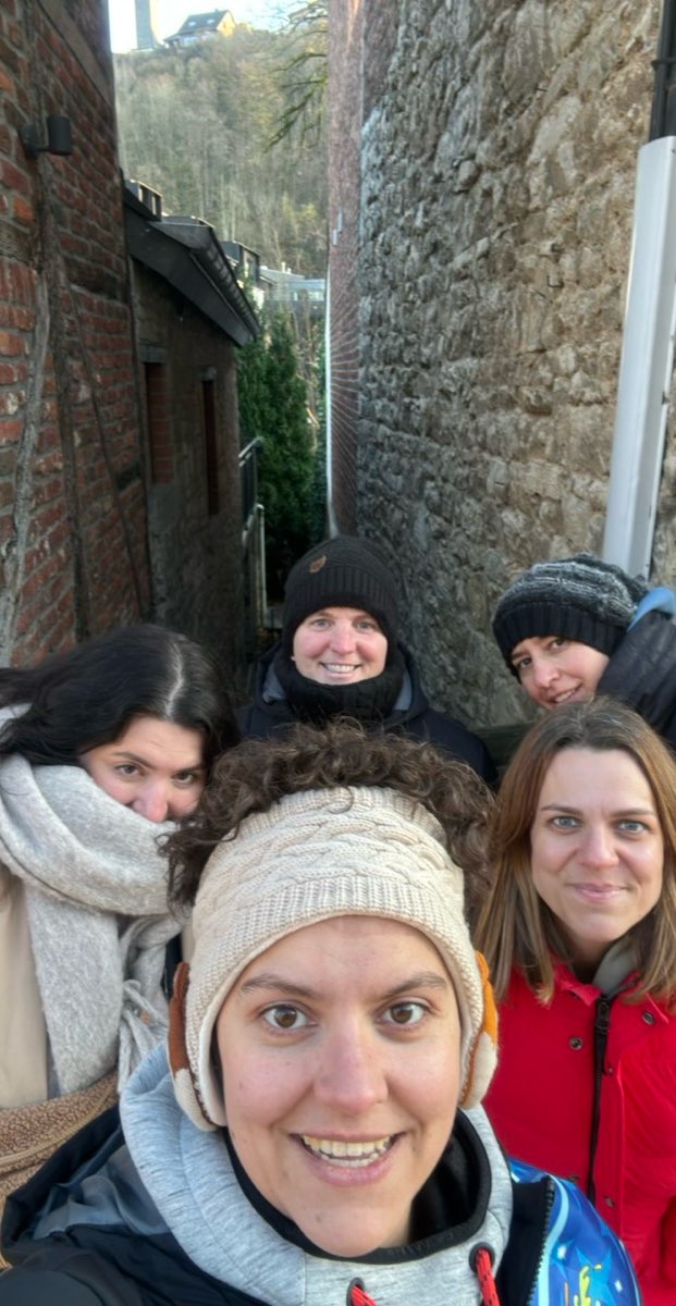 team building scavenger hunt