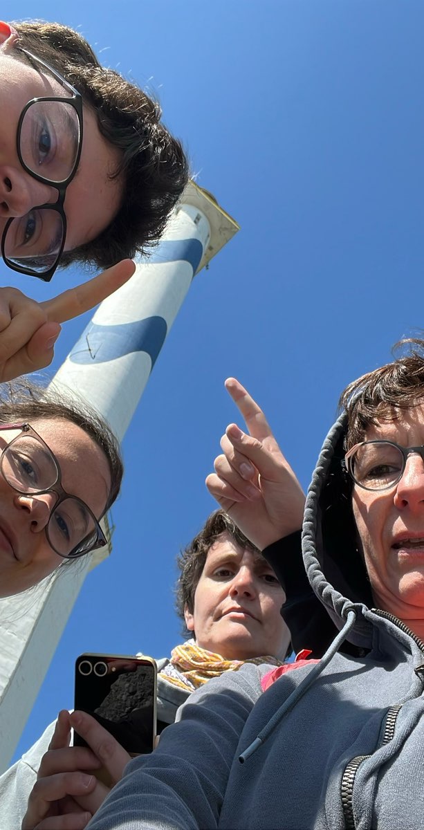 team building scavenger hunt
