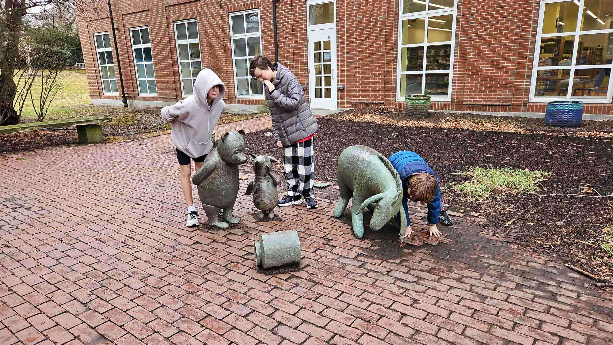 Lasell University Scavenger Hunt scavenger hunt photos