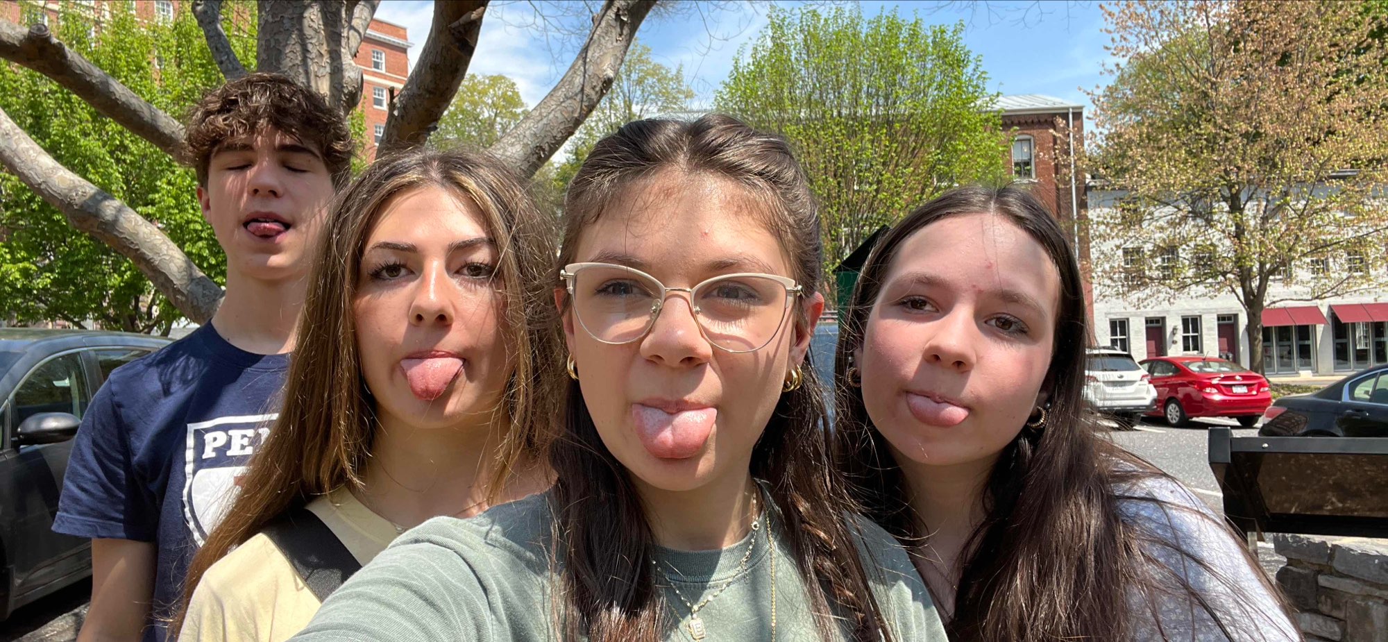 team building scavenger hunt