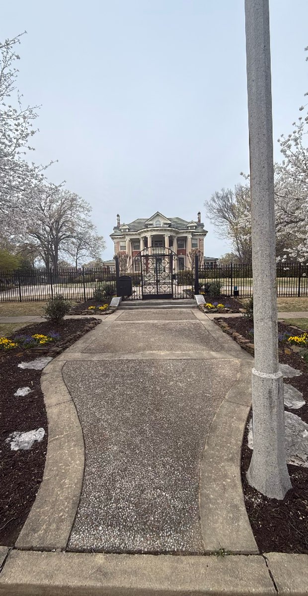 Memphis Tennessee Midtown Scavenger Hunt scavenger hunt photos