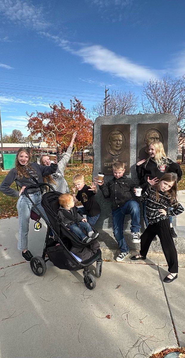 team building scavenger hunt