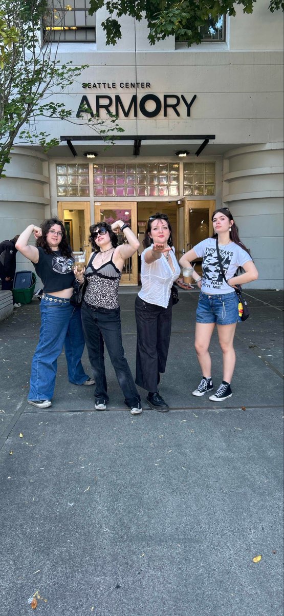 Seattle Downtown Scavenger Hunt scavenger hunt photos