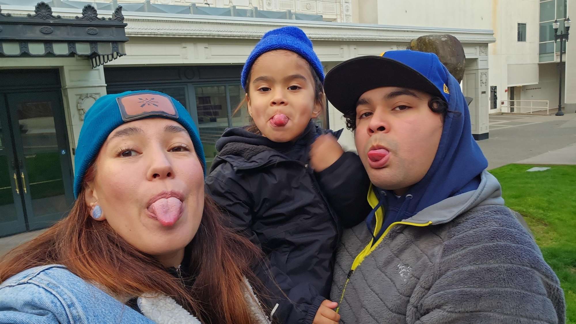 team building scavenger hunt