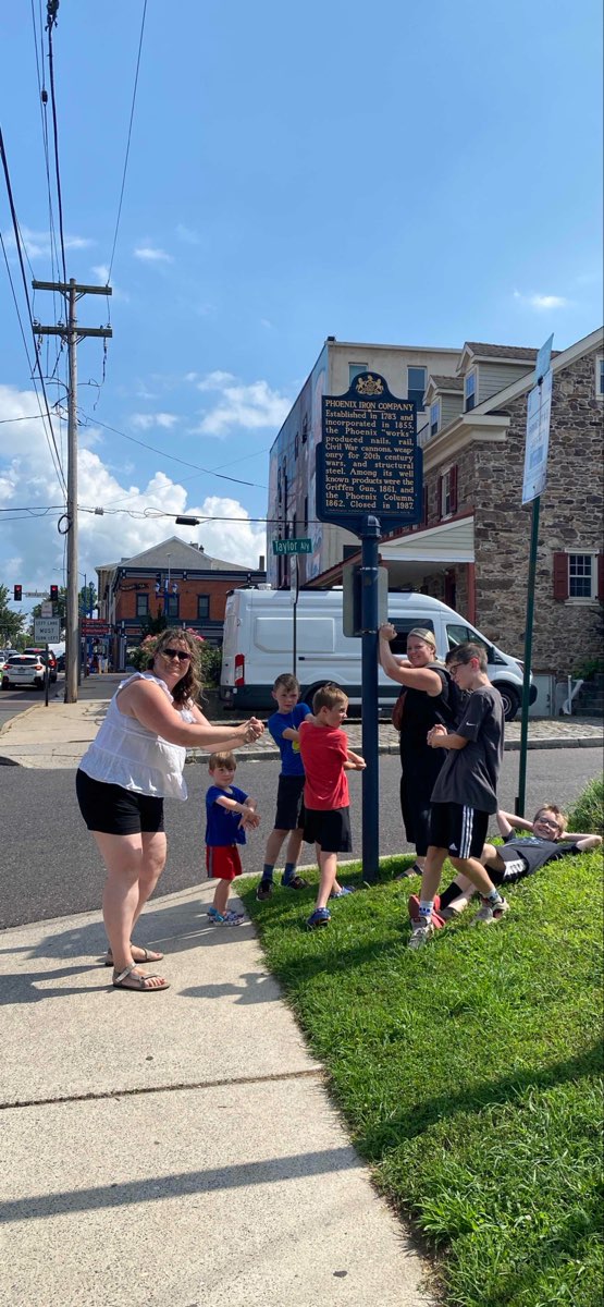 team building scavenger hunt