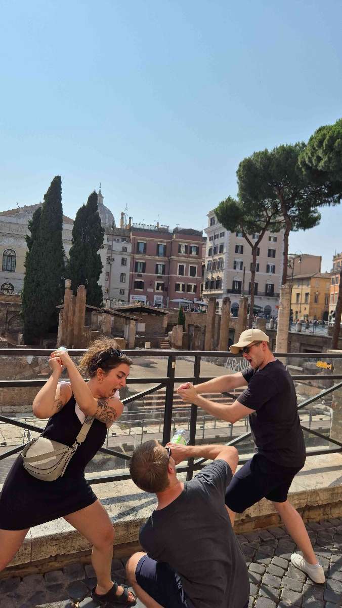 team building scavenger hunt