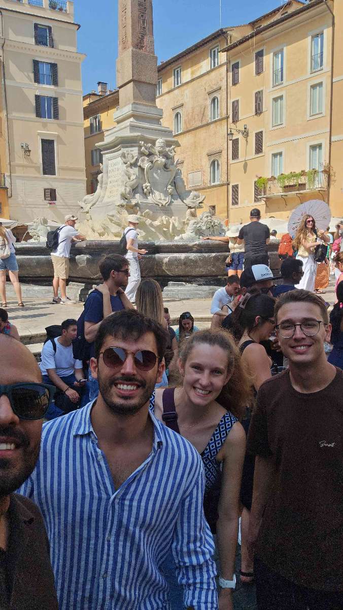 team building scavenger hunt