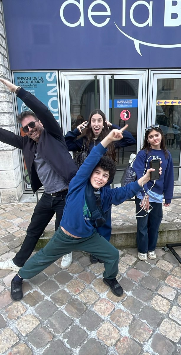 Blois Scavenger Hunt scavenger hunt photos