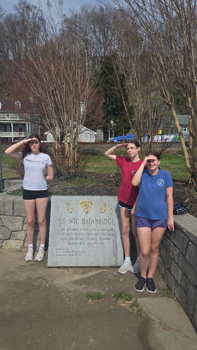 Zdjęcia z gry terenowej Port Deposit Scavenger Hunt