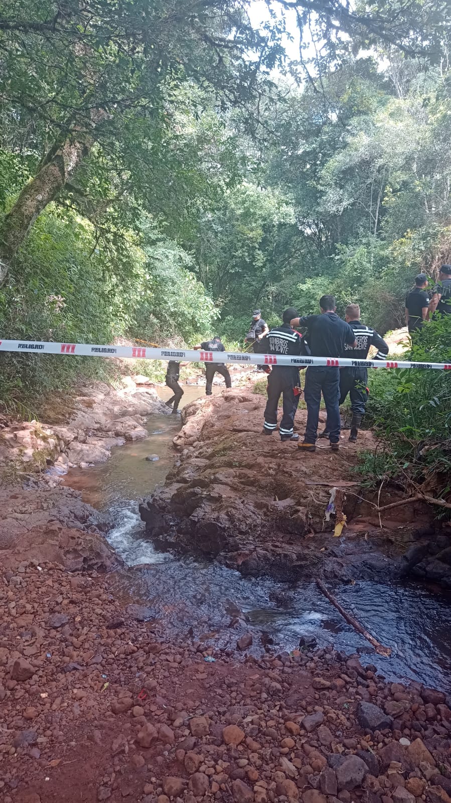 Hallaron el cuerpo de un hombre en un arroyo de San Vicente