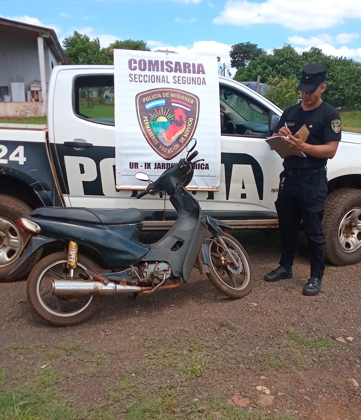 Cuatro motos recuperadas y tres personas detenidas en operativos realizados en diferentes puntos de la provincia