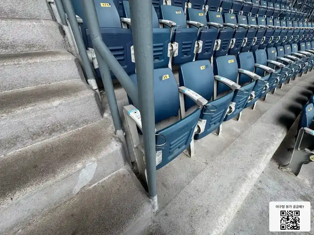 321블록 135번 좌석 뷰 1