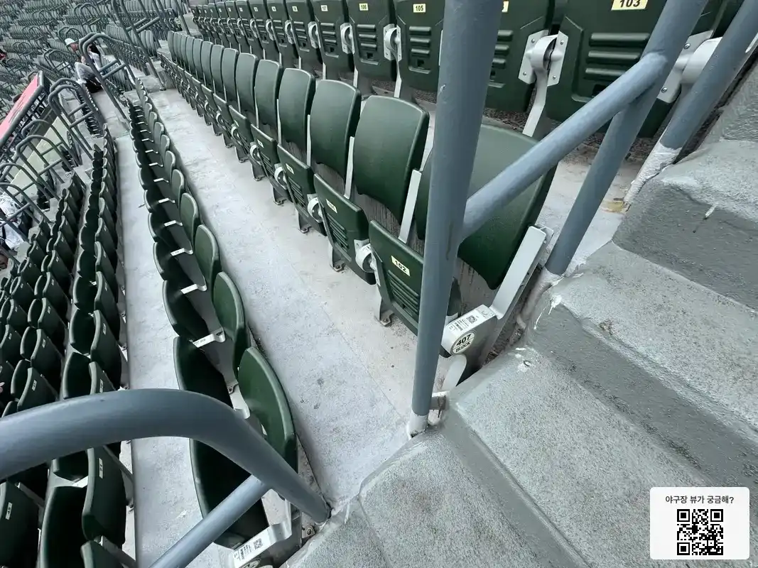 407블록 102번 좌석 뷰 1