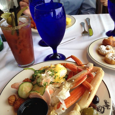 photo of Salty's on Alki Beach