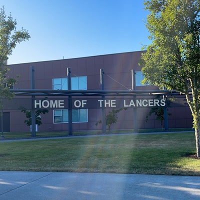 photo of Lakes High School