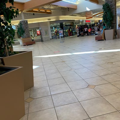 photo of South Hill Mall