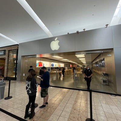 photo of Apple Southcenter