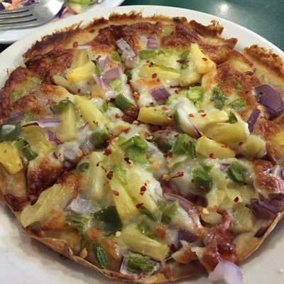 photo of The Cloverleaf Pizza