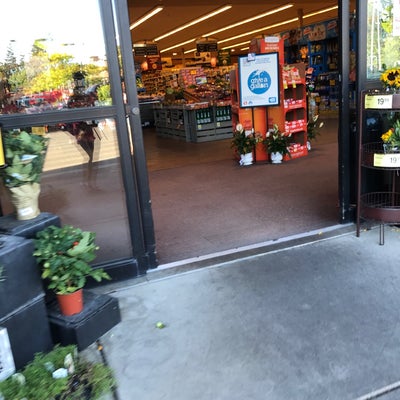 photo of Safeway