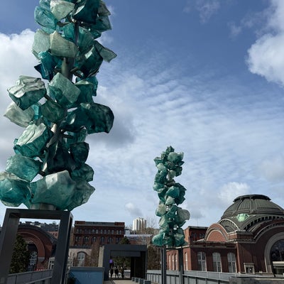photo of Chihuly Bridge of Glass
