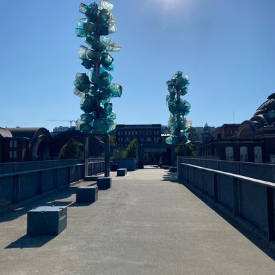 photo of Chihuly Bridge of Glass