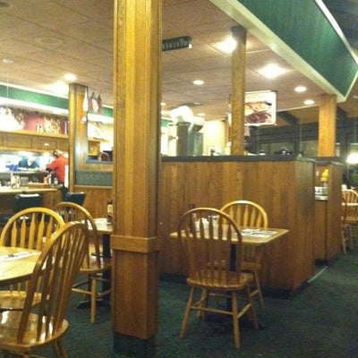 photo of Shari's Cafe and Pies
