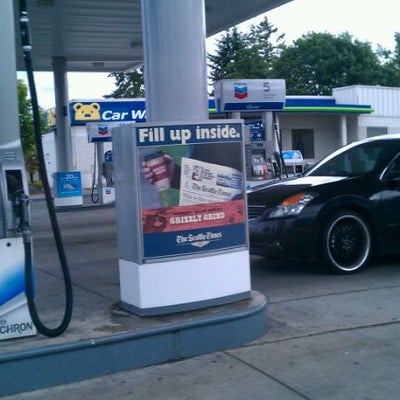 photo of Hungry Bear Market / Chevron