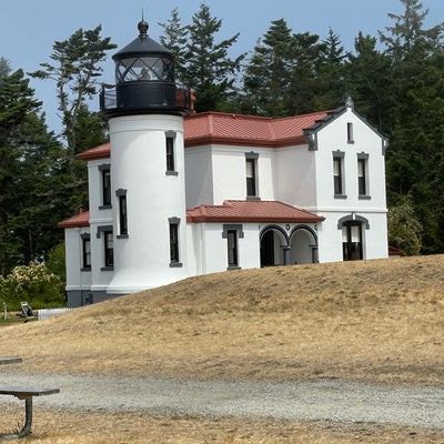 photo of Admiralty Head Lighthouse