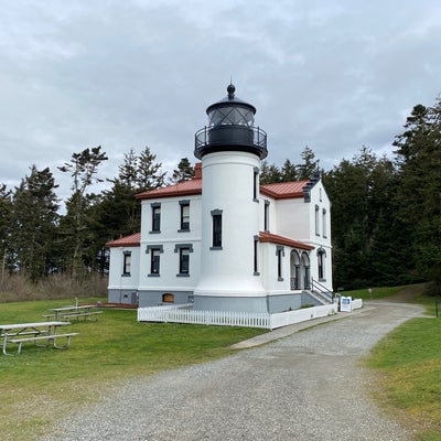 photo of Admiralty Head Lighthouse