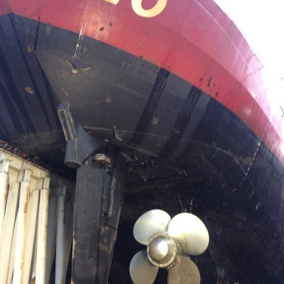 photo of USCGC Healy (WAGB-20)