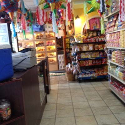 photo of Tienda y Carniceria Los Guerreros