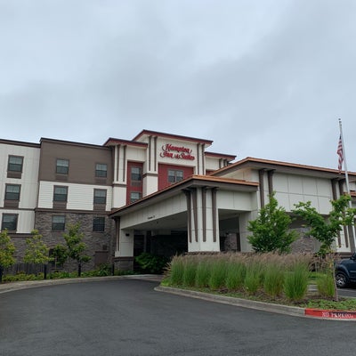 photo of Hampton Inn & Suites