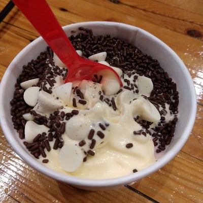 photo of Black Bear Frozen Yogurt