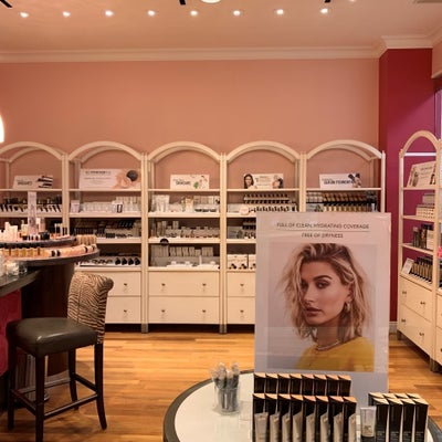 photo of bareMinerals Boutiques