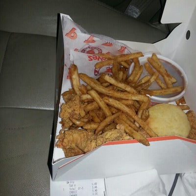 photo of Popeyes Louisiana Kitchen