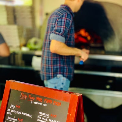 photo of Stella Fiore Wood Fired Pizza Truck