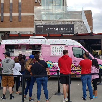 photo of Hello Kitty Cafe Truck