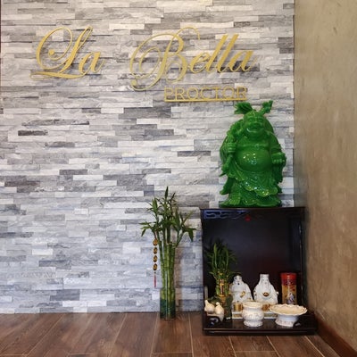 photo of La Bella Nail Spa Proctor